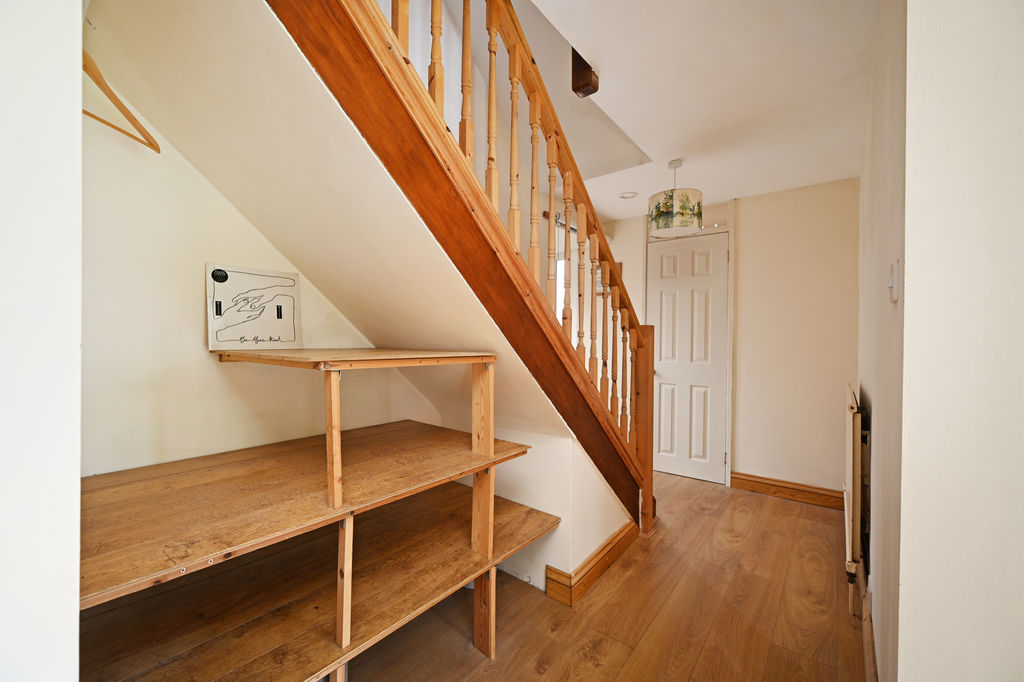 Broomspring Lane